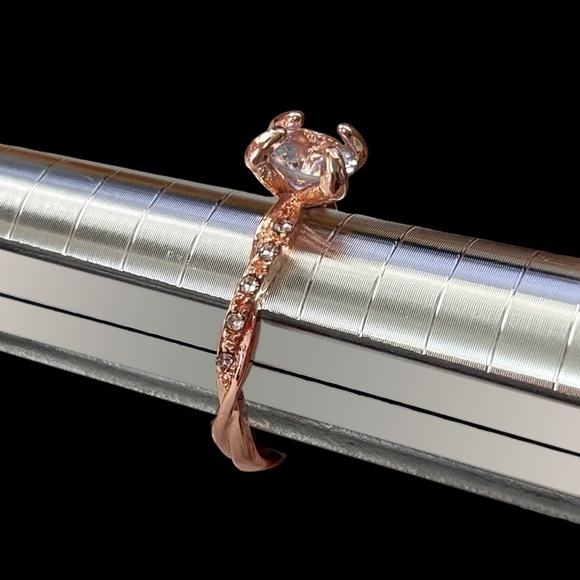 Rose Gold Solitaire Simulated Zircon Ring Fashion Dinner Cocktail Side Stones - Picture 4 of 10